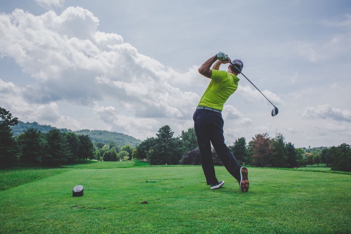 Representative golf course scenery for Falcon Ridge Golf Club